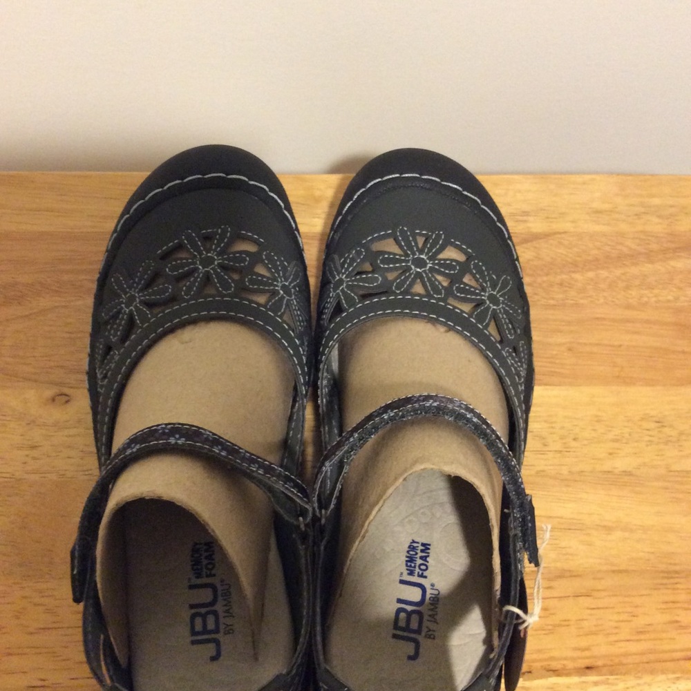 JBU Charcoal wildflower shoes